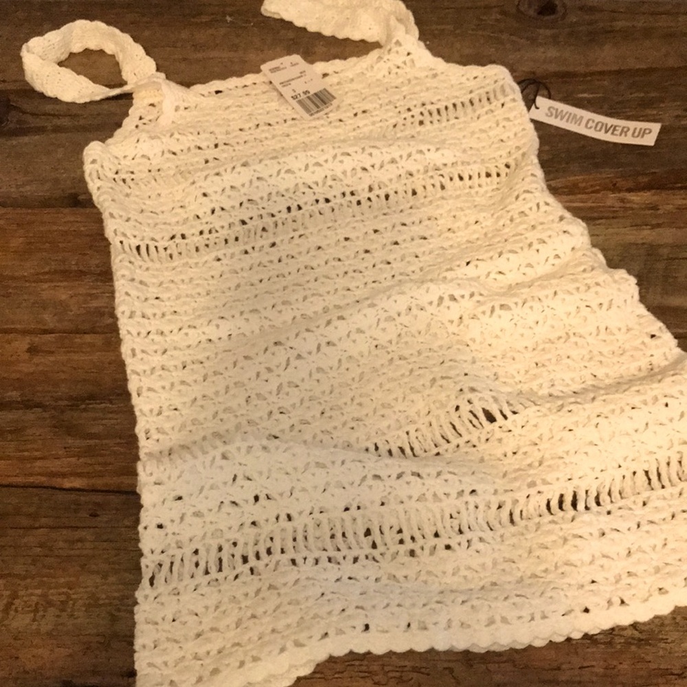 NWT*Cream swim cover up Small
